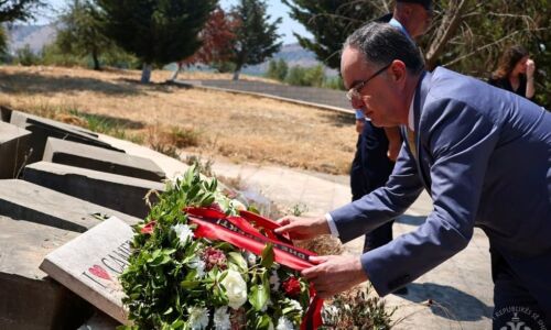 Νέα πρόκληση από την Αλβανία: Ο πρόεδρος της χώρας σε εκδήλωση για την «γενοκτονία των Τσάμηδων» – Τι απαντούν διπλωματικές πηγές
