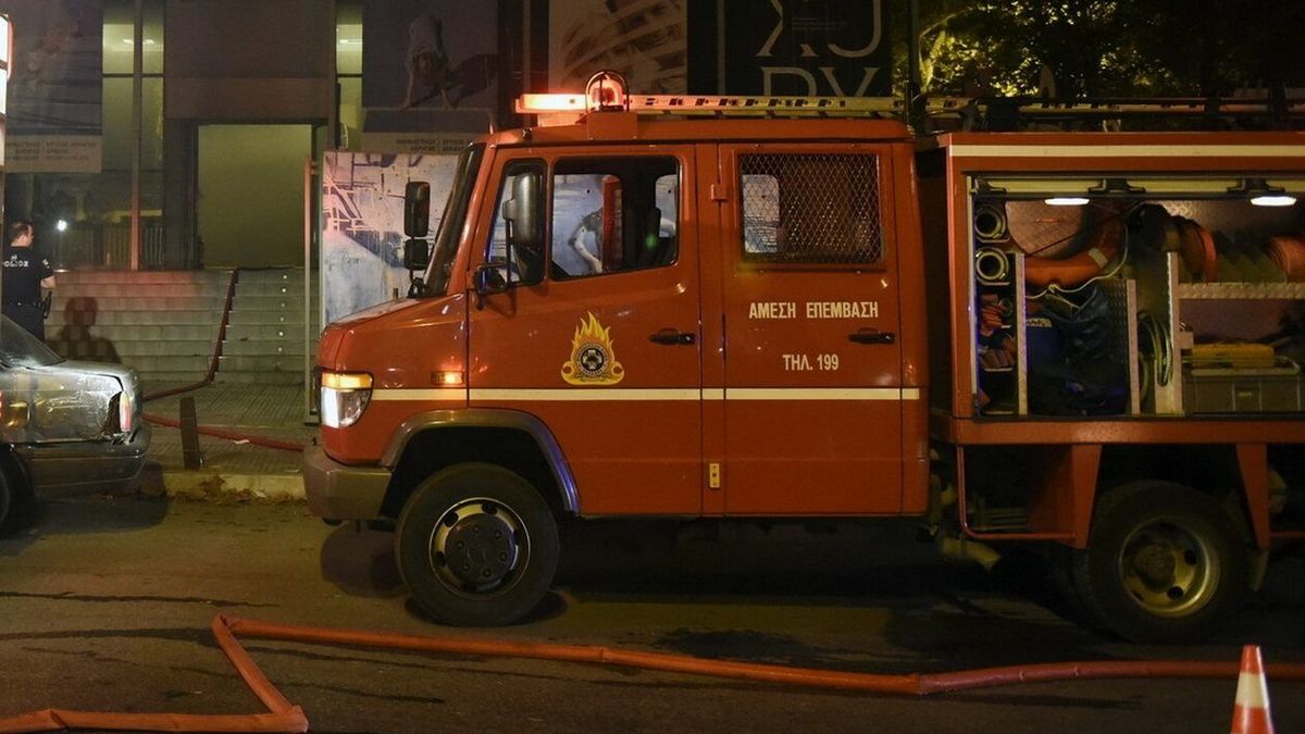 Κορυδαλλός: Φωτιά σε υπόγειο αποθηκευτικό χώρο πολυκατοικίας – Συναγερμός στην Πυροσβεστική