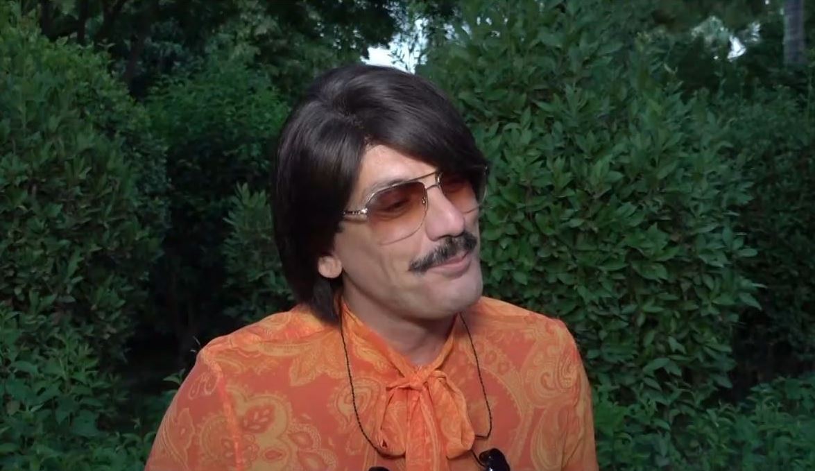 Τόνι Σφήνος