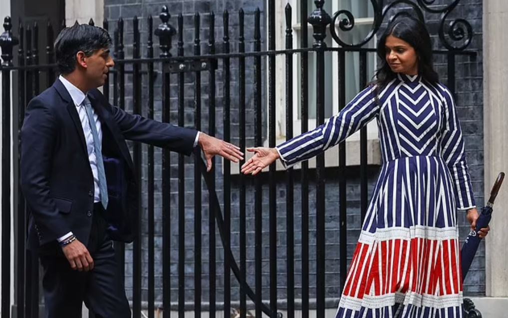 Ακσάτα Μέρτι: Μετά τον ρόλο της Πρώτης Κυρίας, ελευθερώνεται από την Ντάουνινγκ Στριτ και την σκιά του Σούνακ – Πού θα στραφεί