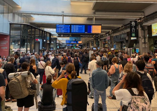 Γαλλία: «Μαζική επίθεση» παρέλυσε τα τρένα υψηλής ταχύτητας, λίγο πριν από την έναρξη των Ολυμπιακών Αγώνων