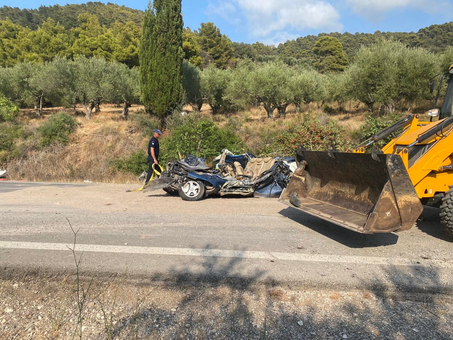 Πολύνεκρο τροχαίο στη Μεσσηνία: Σήμερα το τελευταίο «αντίο» στον 44χρονο και στην 12χρονη κόρη του