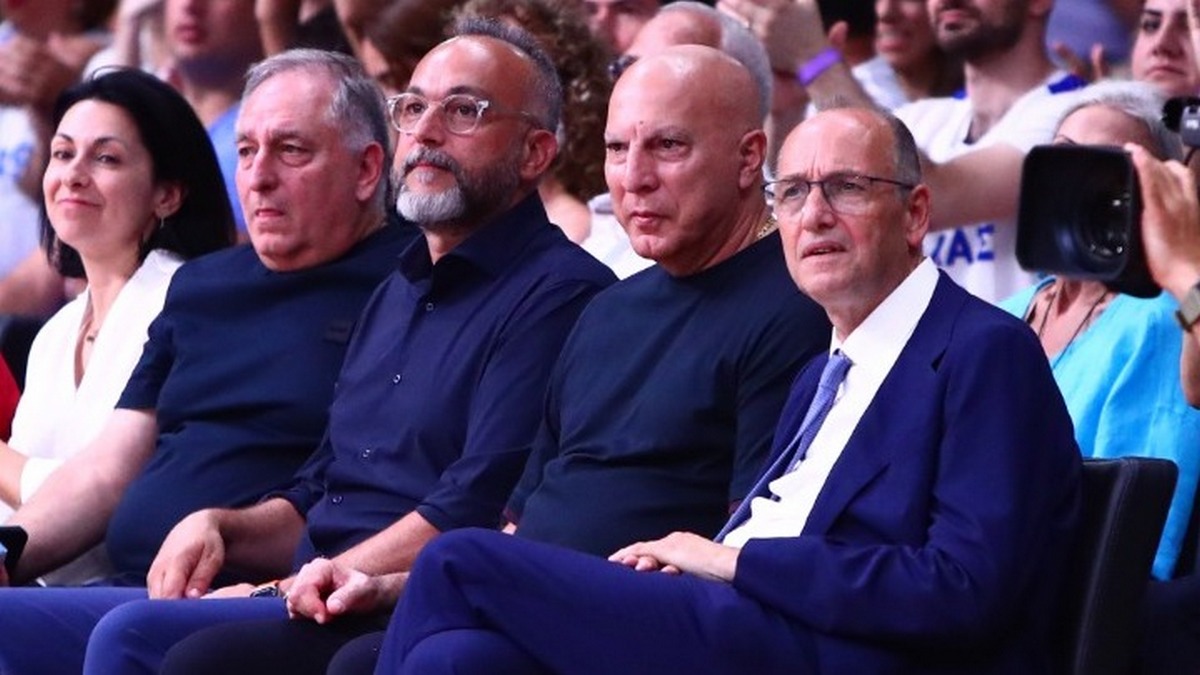 Νίκος Γκάλης: «Αν παίζαμε μαζί με τον Γιάννη Αντετοκούνμπο… θα χανόταν η μπάλα»