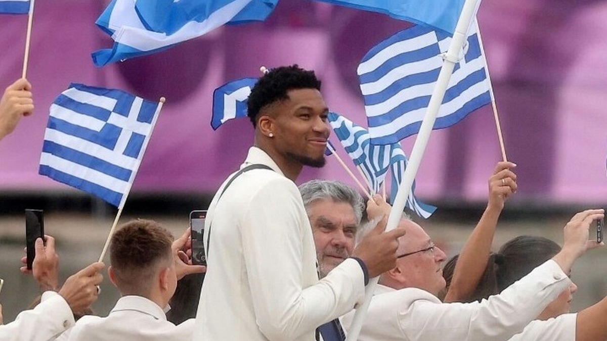 Γιάννης Αντετοκούνμπο: «Η μεγαλύτερη τιμή!»