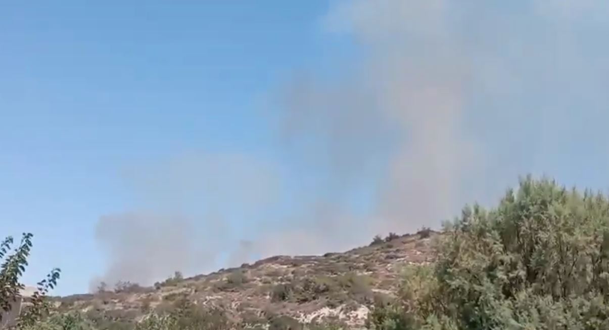 Χίος: Μεγάλη φωτιά στην Κώμη – Μήνυμα από το 112