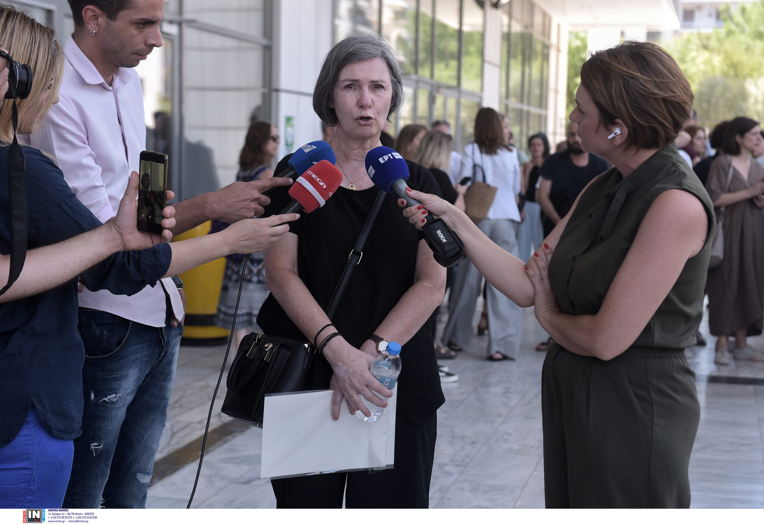 Ζακ Κωστόπουλος: Στη μνήμη μεγάλης μερίδας του ελληνικού λαού θα είναι για πάντα ένοχοι και δολοφόνοι, λέει η μητέρα του