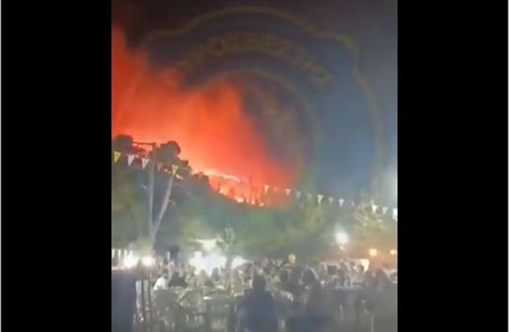 Φωτιά στην Ζάκυνθο: Το γλέντι συνεχίζεται