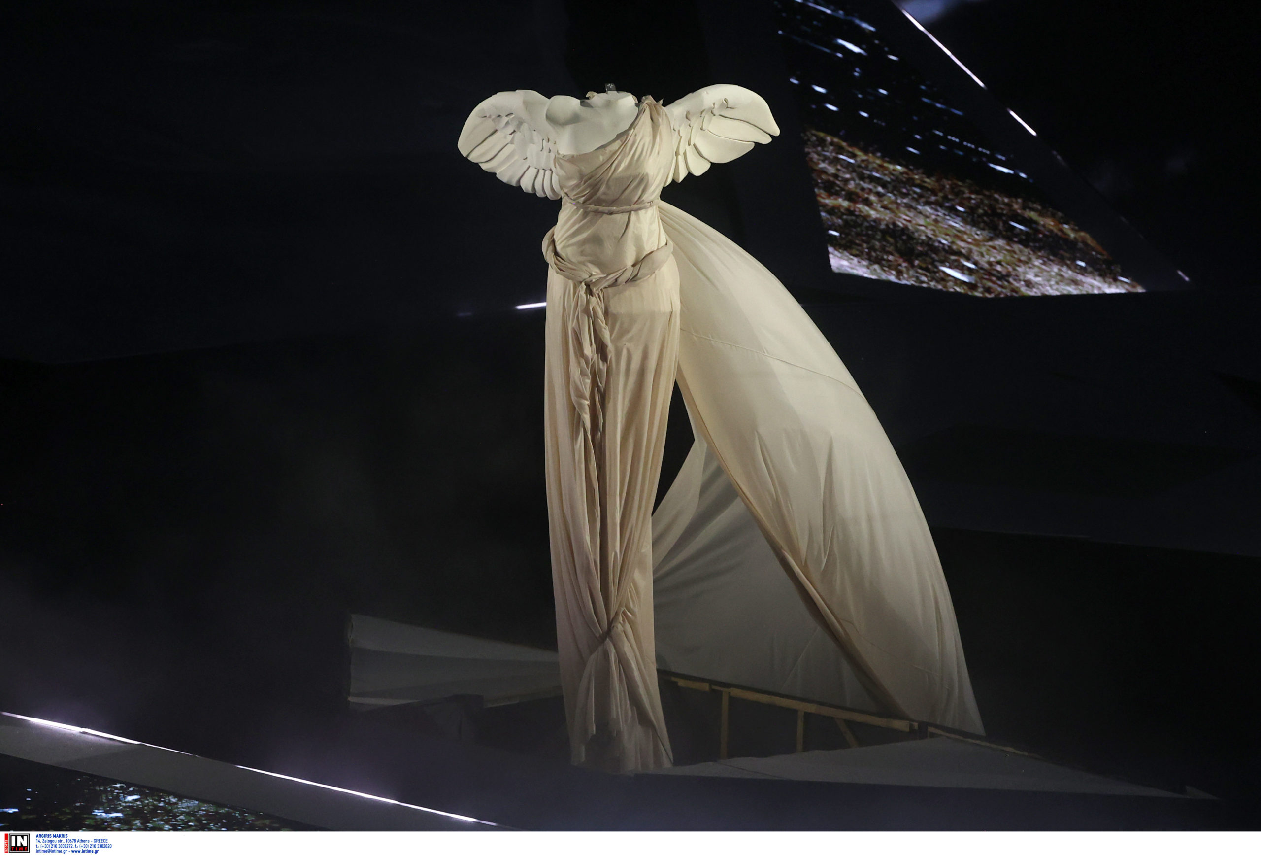 Ολυμπιακοί Αγώνες 2024 τελετή λήξης Νίκη της Σαμοθράκης