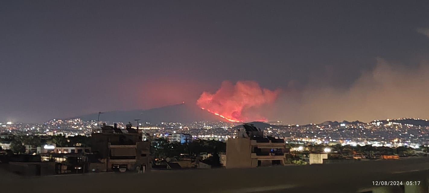 Φωτιά στη Βορειοανατολική Αττική: Νέο μήνυμα 112 για εκκένωση της Νέας και της Παλαιάς Πεντέλης – Εκκενώνονται τα 2 νοσοκομεία της περιοχής