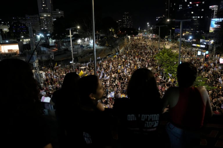 Ισραήλ: Χιλιάδες διαδήλωσαν στο Τελ Αβίβ απαιτώντας συμφωνία με τη Χαμάς για να επιστρέψουν οι όμηροι από τη Λωρίδα της Γάζας