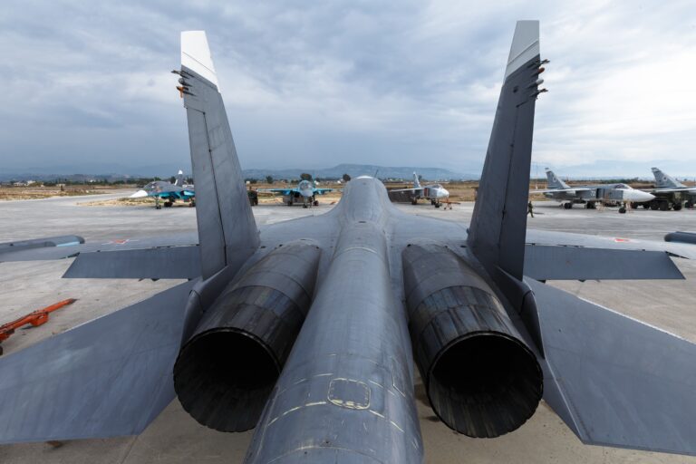 Η Ρωσία λέει πως μαχητικό των ΗΠΑ πλησίασε «επικίνδυνα» αναγνωριστικό αεροσκάφος στη Συρία