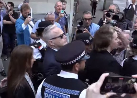 ΕΝΤΟΥΑΡΝΤΣ