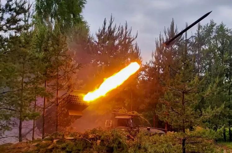 Ουκρανική επιδρομή στο Κουρσκ: Οι σφοδρές μάχες και η οργισμένη αντίδραση Πούτιν – «Είναι μεγάλη πρόκληση»