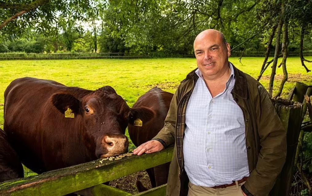 Ιταλία: Η «δεύτερη ζωή» του μεγιστάνα δύο μήνες πριν από το ναυάγιο – Σε τροχαίο ενεπλάκη συγκατηγορούμενός του σε δίκη για απάτη