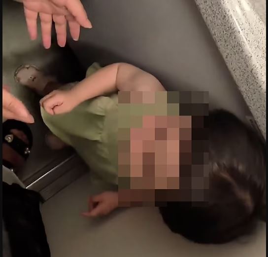 ΜΩΡΑΚΙ ΤΟΥΑΛΕΤΑ