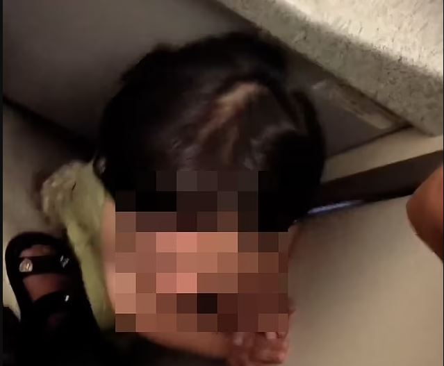 ΜΩΡΑΚΙ ΤΟΥΑΛΕΤΑ