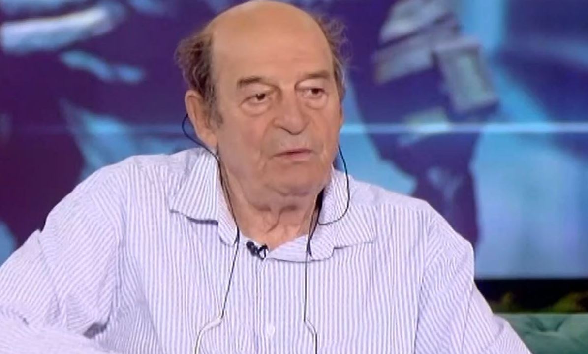 Μανούσος Μανουσάκης