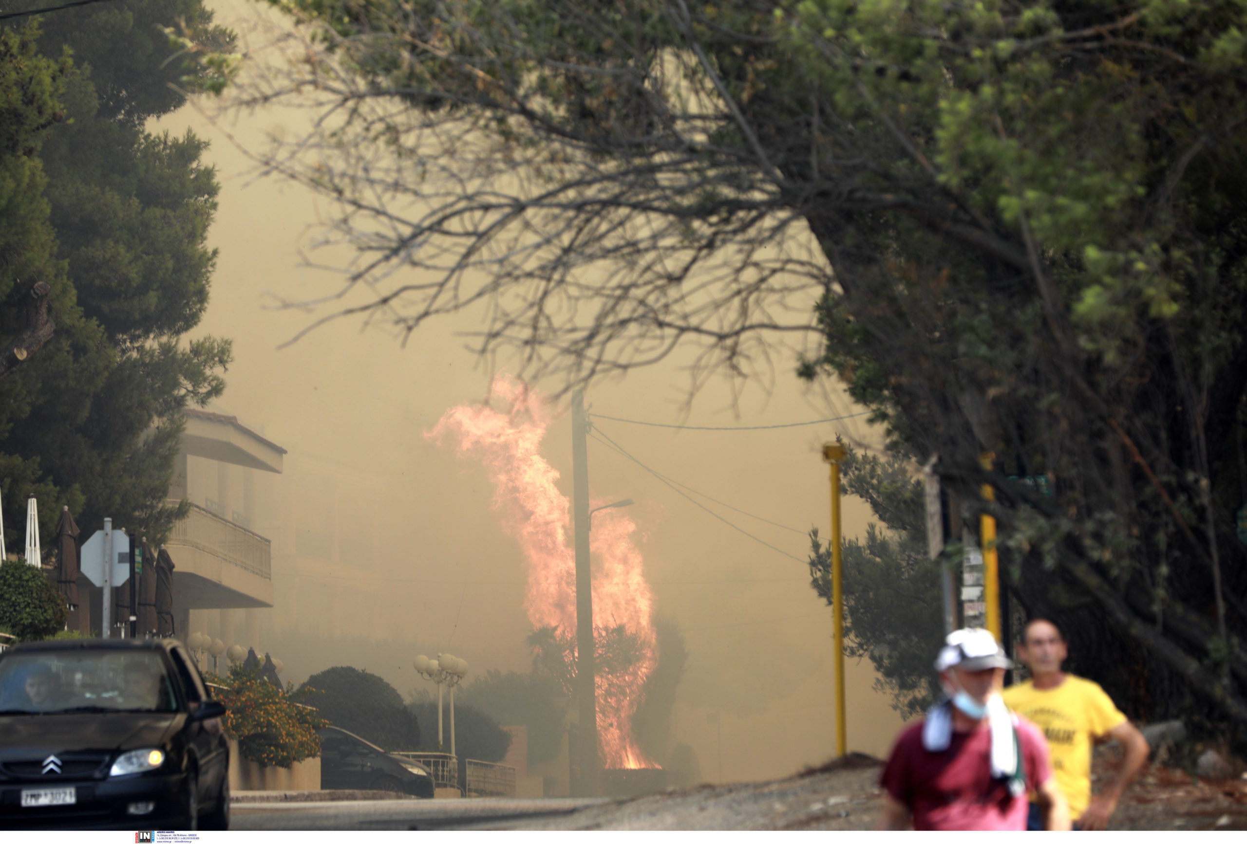 φωτια δρομοσ