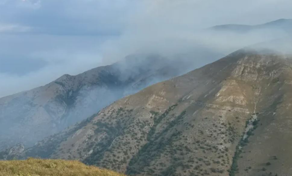 Σέρρες: Καίει για 29η μέρα η φωτιά στο όρος Όρβηλος – «Με αντιπυρικές ζώνες επιχειρείται να σβήσει η πυρκαγιά» λέει ο Δήμαρχος Σιντικής