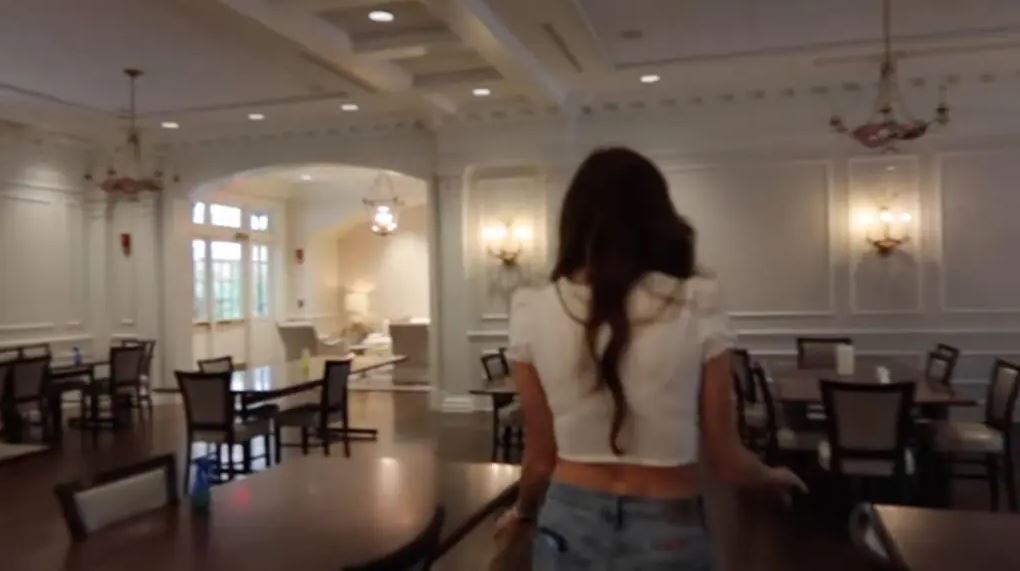 ΑΔΕΛΦΟΤΗΤΑ