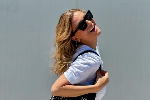 Δέσποινα Καμπούρη: Η απρόσμενη συνάντηση με τον Τζέισον Στέιθαμ στην Αντίπαρο