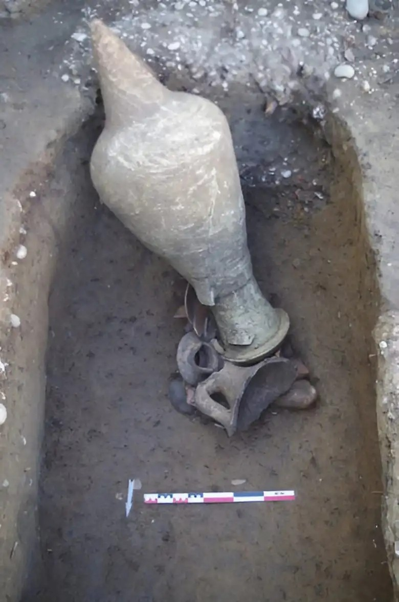 Λεπτομερής άποψη της υποδοχής του αμφορέα.