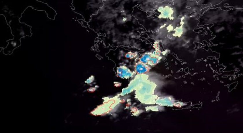 Μεγάλα ύψη βροχής σε Σποράδες, Εύβοια και Πελοπόννησο – Η εξέλιξη της κακοκαιρίας το τελευταίο 8ωρο, έπεσαν σχεδόν 54.000 κεραυνοί