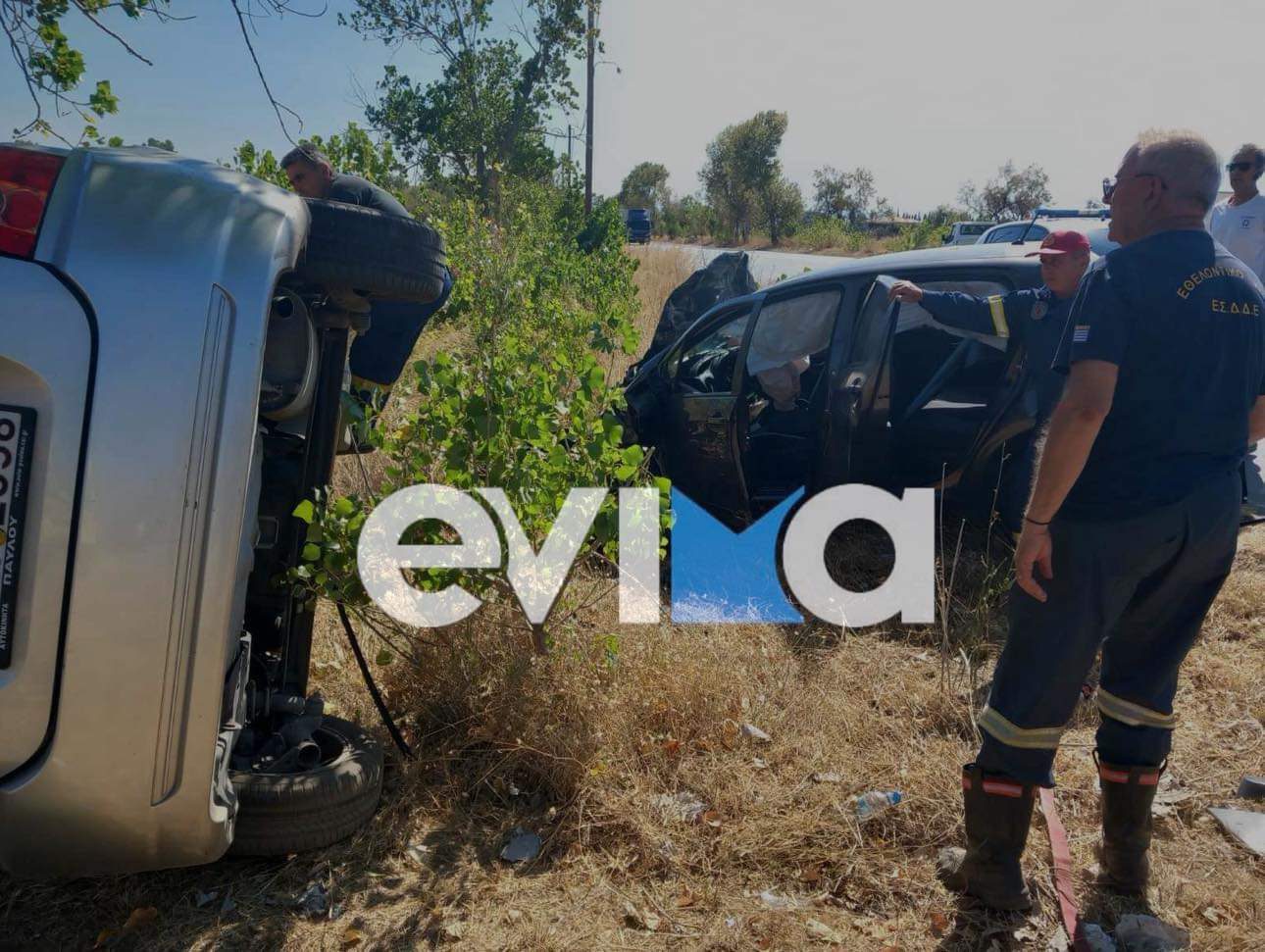 Εύβοια: Σφοδρή σύγκρουση οχημάτων στην Ερέτρια – Πληροφορίες για μια νεκρή κοπέλα