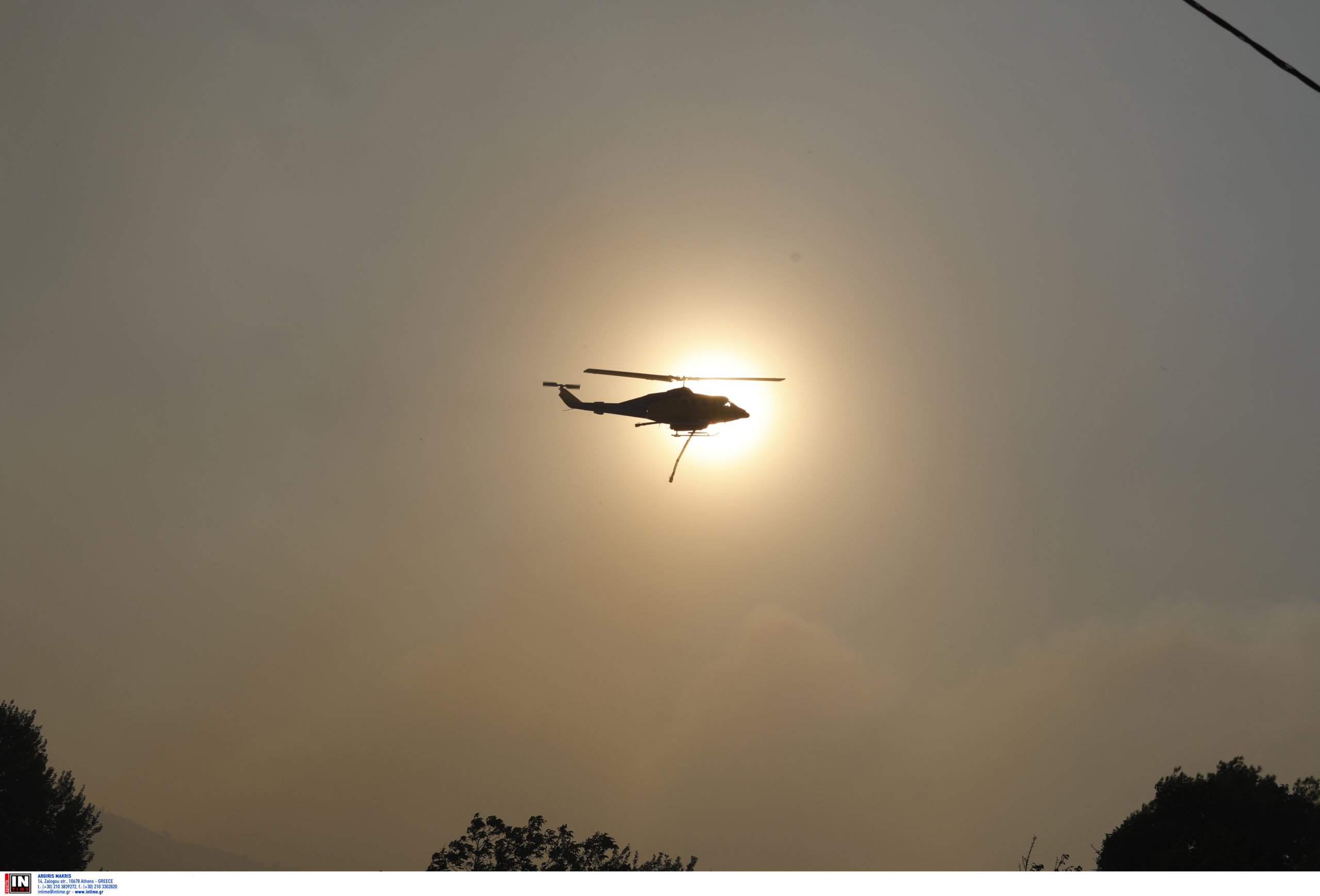 Φωτιά στη βορειοανατολική Αττική: Εκκενώνεται το Καλέντζι Μαραθώνα