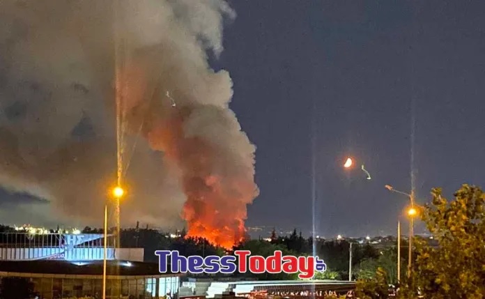 Φωτιά Θεσσαλονίκη στρατόπεδο