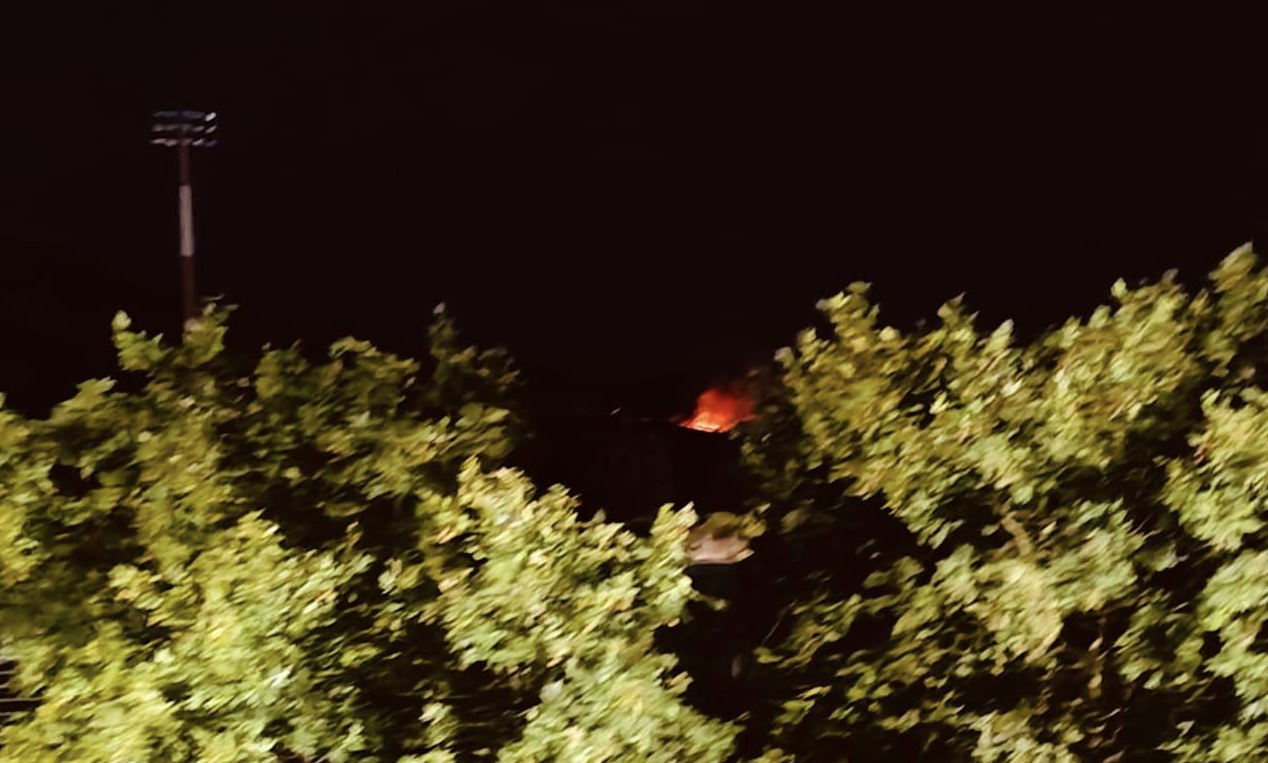 φωτιά Βαρυμπόμπη