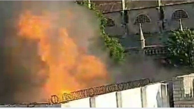 Αϊτή: Δώδεκα νεκροί ύστερα από την εξέγερση στις φυλακές του Σεν Μαρκ – Aπέδρασε αδιευκρίνιστος αριθμός κρατουμένων – ΒΙΝΤΕΟ