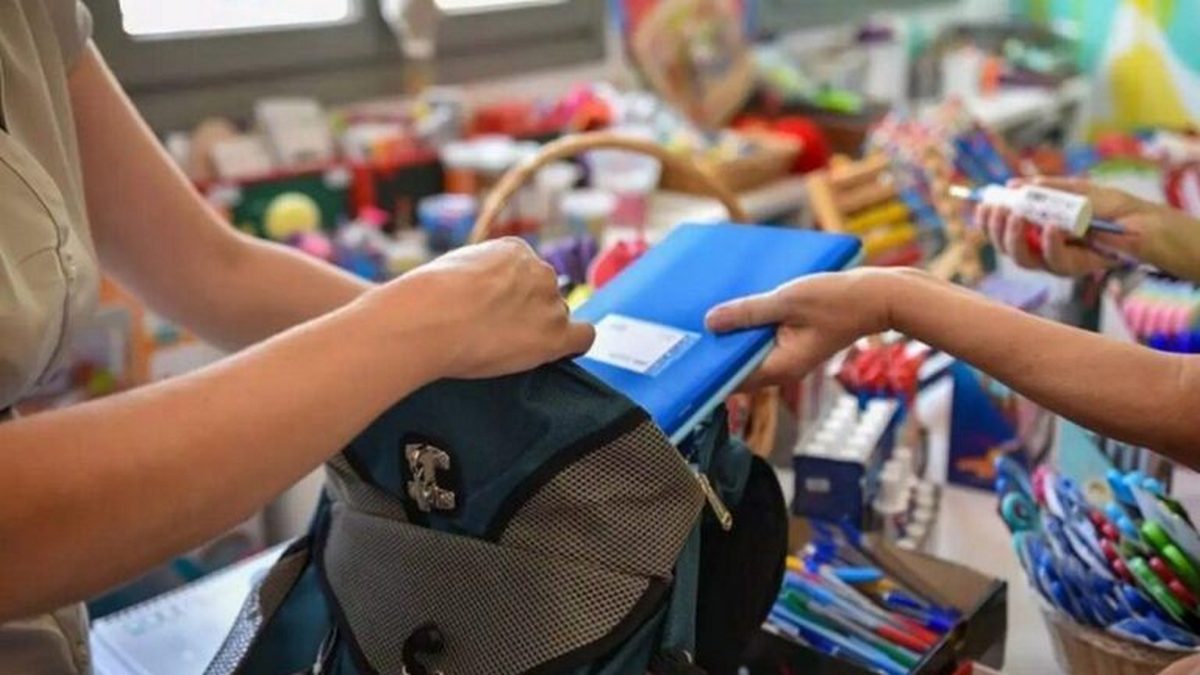 Καλάθι του μαθητή: Σε ισχύ από σήμερα – Τι περιλαμβάνει