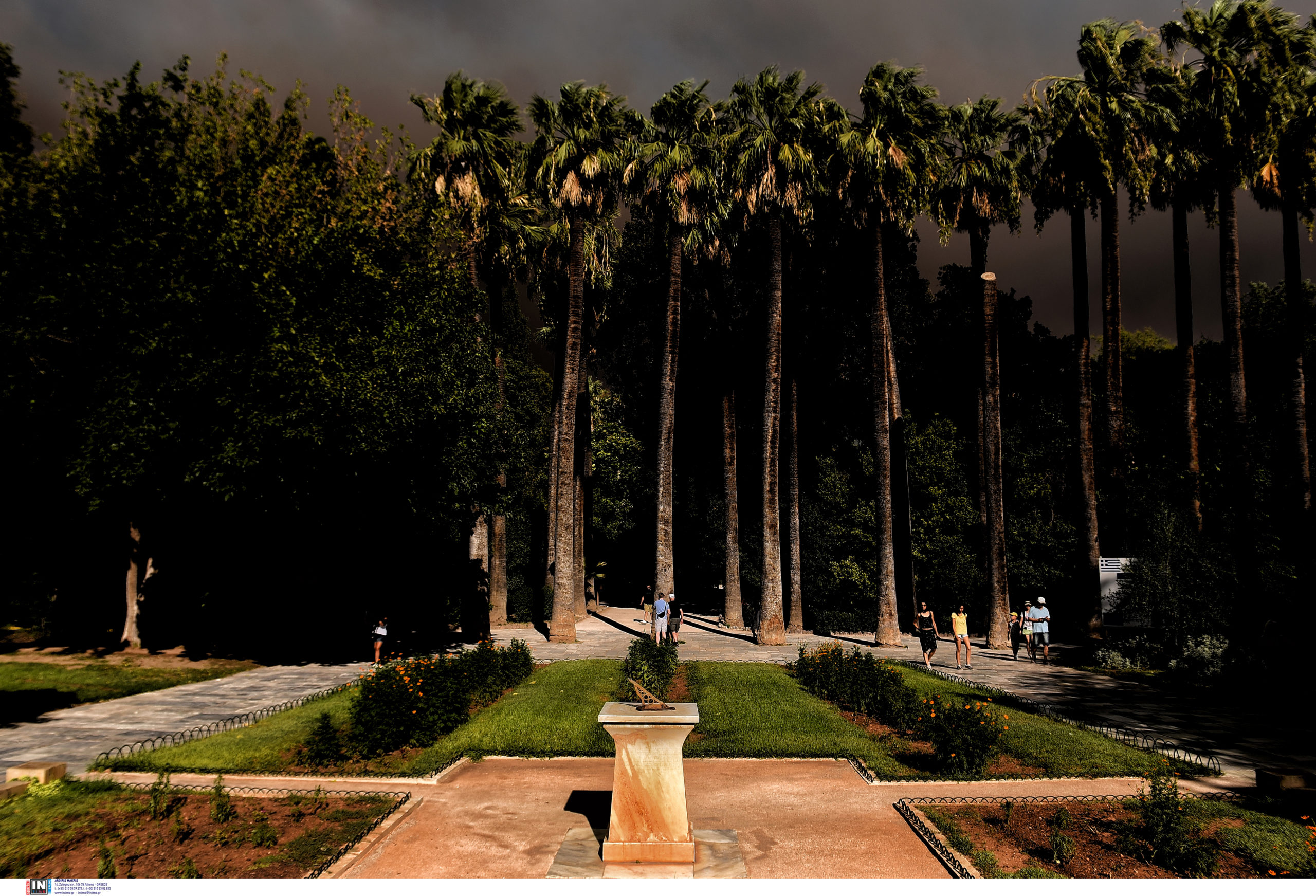 Φωτιά στην Αττική: Ανησυχητική η πρώτη αποτίμηση της ποιότητας του αέρα – Σε ποιες περιοχές αναπνέουμε «δηλητήριο»