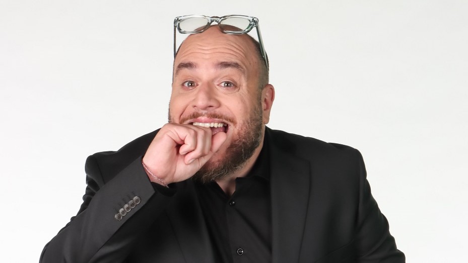 MY MAN CAN: Τα κορίτσια μαζεύουν καρδιές και τα αγόρια φορούν στολή μέλισσας