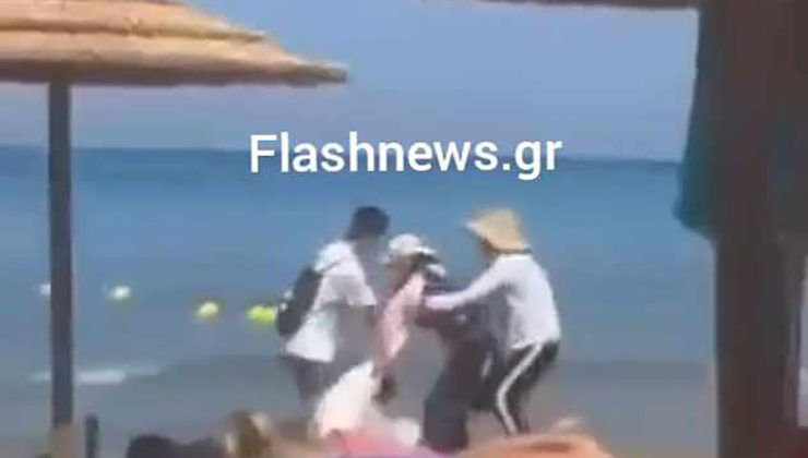 Χανιά: Άγριο ξύλο σε παραλία της Αγίας Μαρίνας ανάμεσα σε μασέζ – Δείτε βίντεο