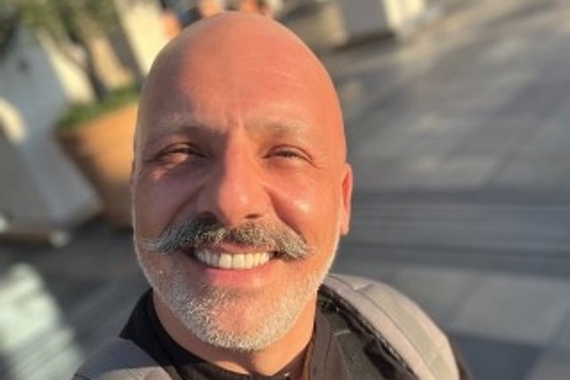 Νίκος Μουτσινάς: Ο Alpha τον καλωσορίζει επίσημα και τον αποκαλεί «γνήσιο παιδί του»