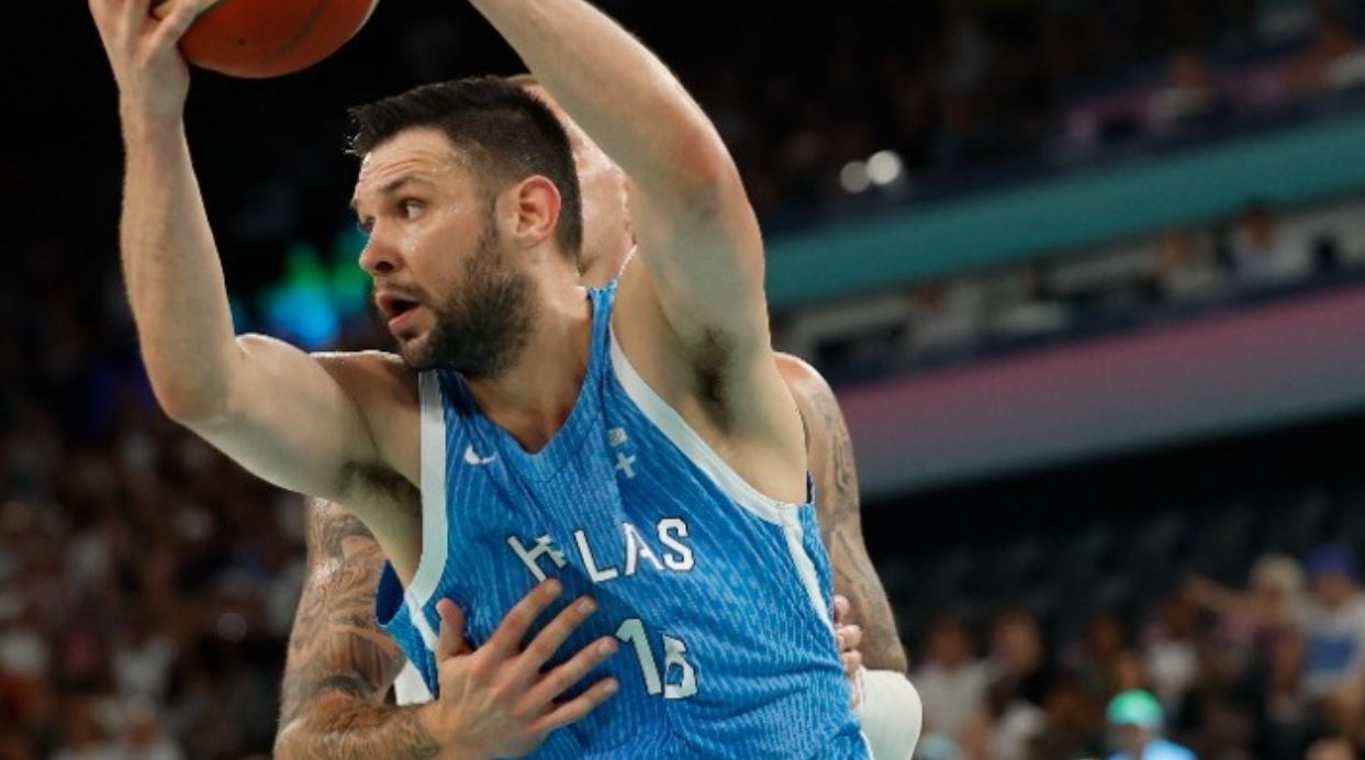 Παπανικολάου για την ήττα της Εθνικής: «Μένει μια πικρία, αλλά εγώ θα χαμογελάσω»