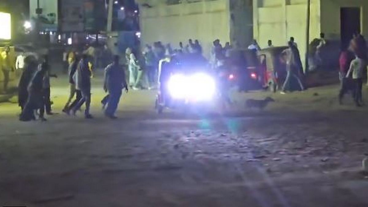 Σομαλία: Τρομοκρατική επίθεση σε παραλία του Μογκαντίσου – Αναφορές για πολλούς νεκρούς – ΒΙΝΤΕΟ