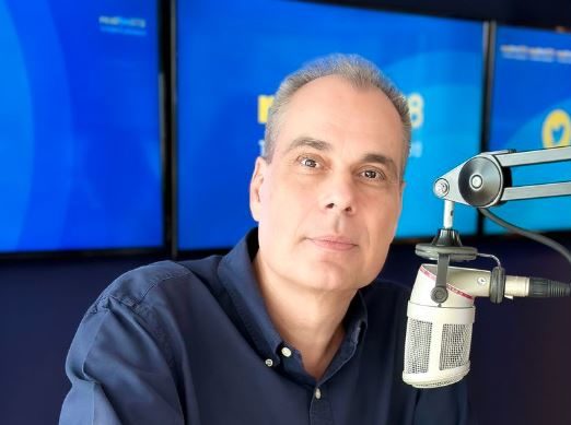 Η εκπομπή του Νίκου Στραβελάκη στον Realfm 97,8 (16/6/2025)