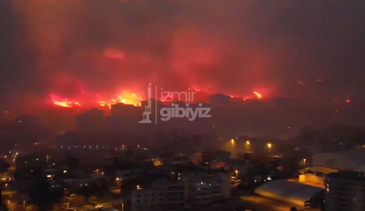 Τουρκία: Πύρινη κόλαση στην Σμύρνη – Κάηκαν σπίτια, απομακρύνθηκαν χιλιάδες πολίτες – Δείτε βίντεο