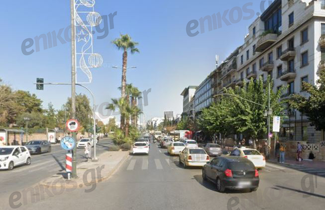 Τροχαίο στη Β. Σοφίας – Όχημα συγκρούστηκε με δύο μοτοσικλέτες