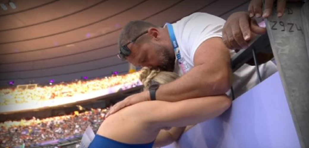 Ελίνα Τζένγκο