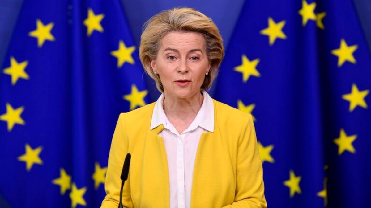 Ούρσουλα φον ντερ Λάιεν: Στιγμή «μεγάλης χαράς» η ανταλλαγή κρατουμένων Ρωσίας – Δύσης