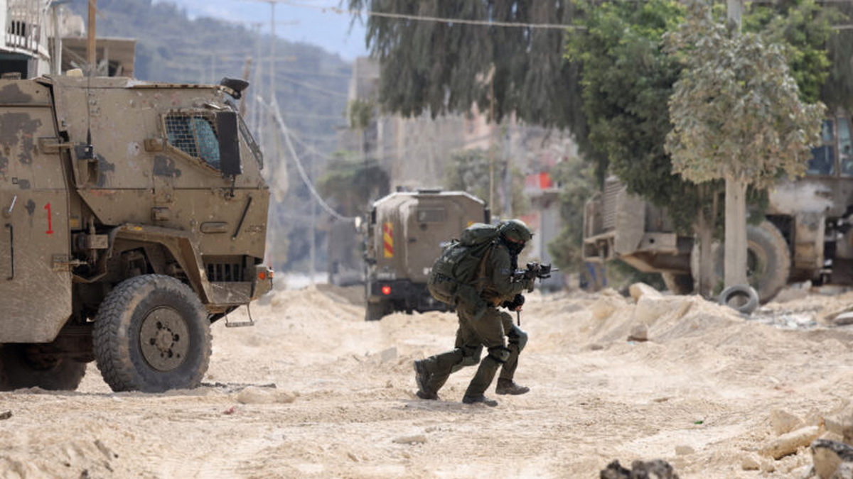 Δυτική Όχθη: Τουλάχιστον 5 νεκροί Παλαιστίνιοι σε επιδρομή του στρατού του Ισραήλ στην Τουμπάς