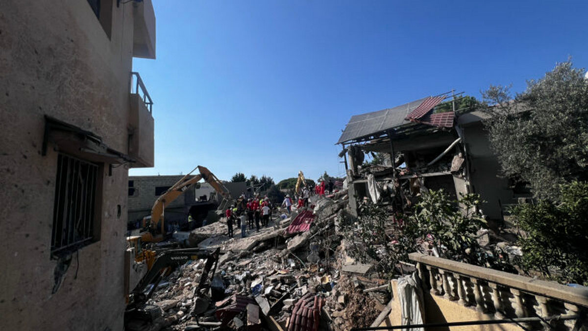 Λίβανος: Μαίνεται το ισραηλινό σφυροκόπημα – Τουλάχιστον 72 νεκροί και 400 τραυματίες