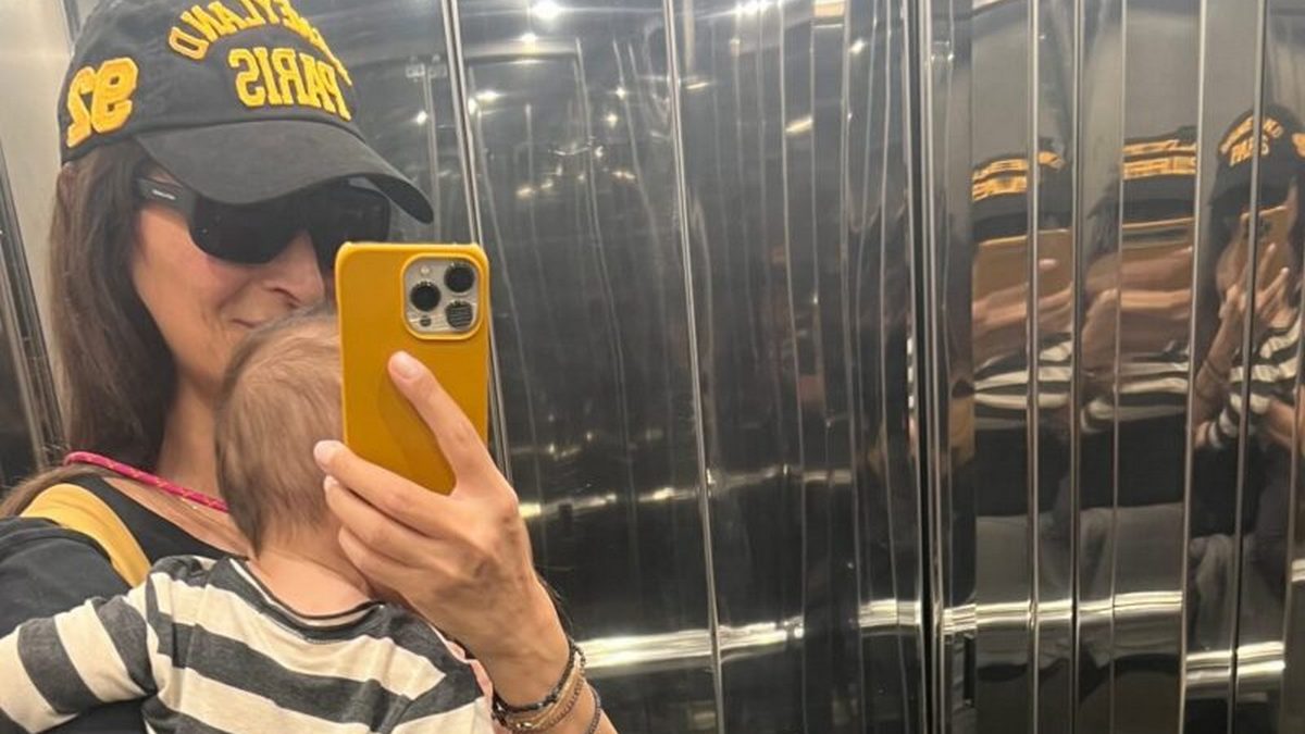 Αντιγόνη Κουλουκάκου: Φόρεσε… πιπίλα και πόζαρε αγκαλιά με τον 6 μηνών γιο της