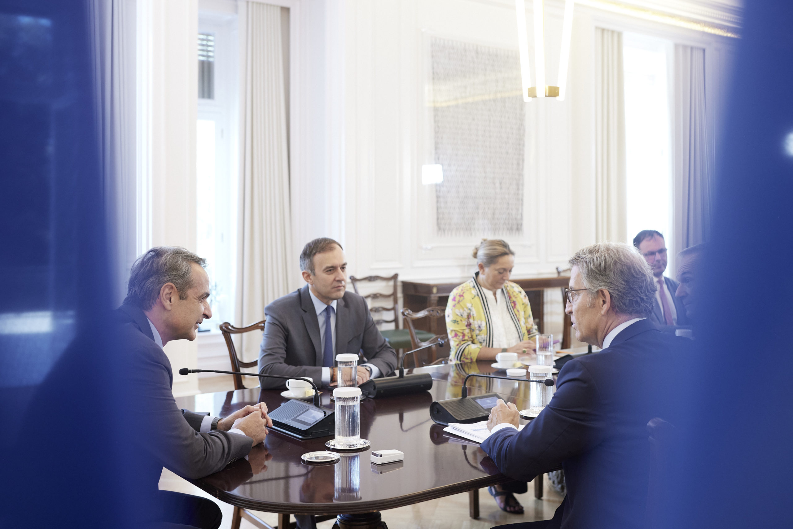 ΣΥΝΑΝΤΗΣΗ ΤΟΥ ΠΡΩΘΥΠΟΥΡΓΟΥ ΚΥΡΙΑΚΟΥ ΜΗΤΣΟΤΑΚΗ ΜΕ TON ALBERTO FEIJOO - ΠΡΟΕΔΡΟ ΤΟΥ PARTIDO POPULAR