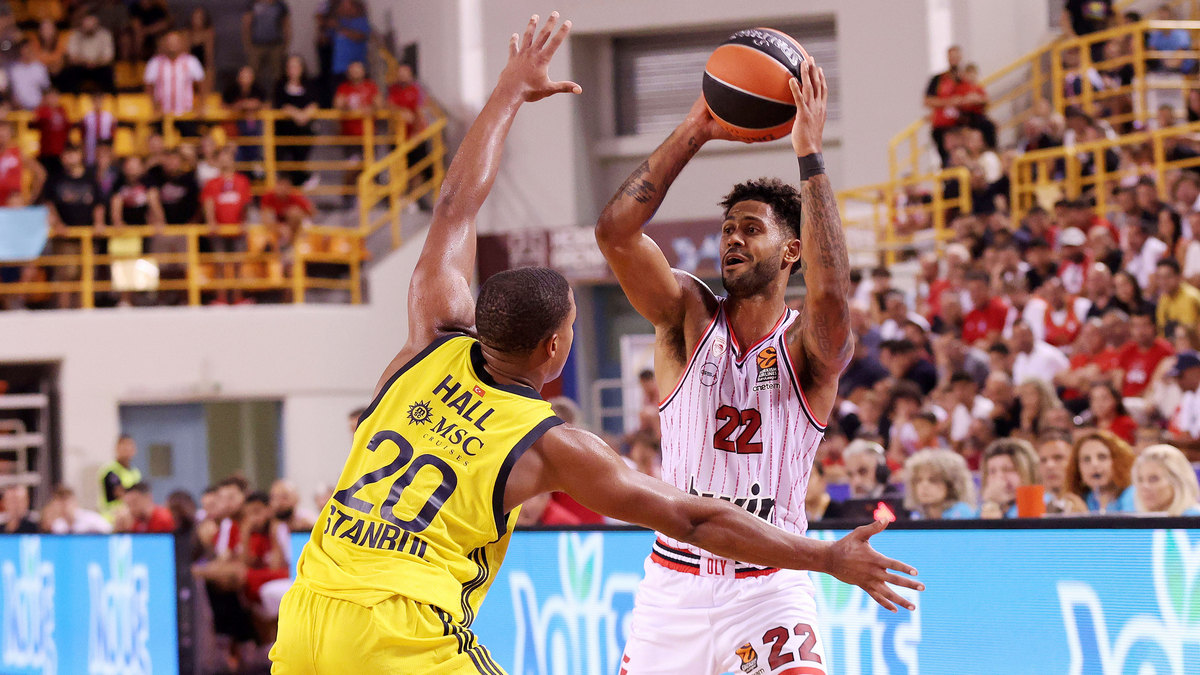 Ολυμπιακός – Φενέρμπαχτσε 73-70: Με… buzzer beater του Τάιλερ Ντόρσεϊ οι «ερυθρόλευκοι» πήραν το IBT Crete