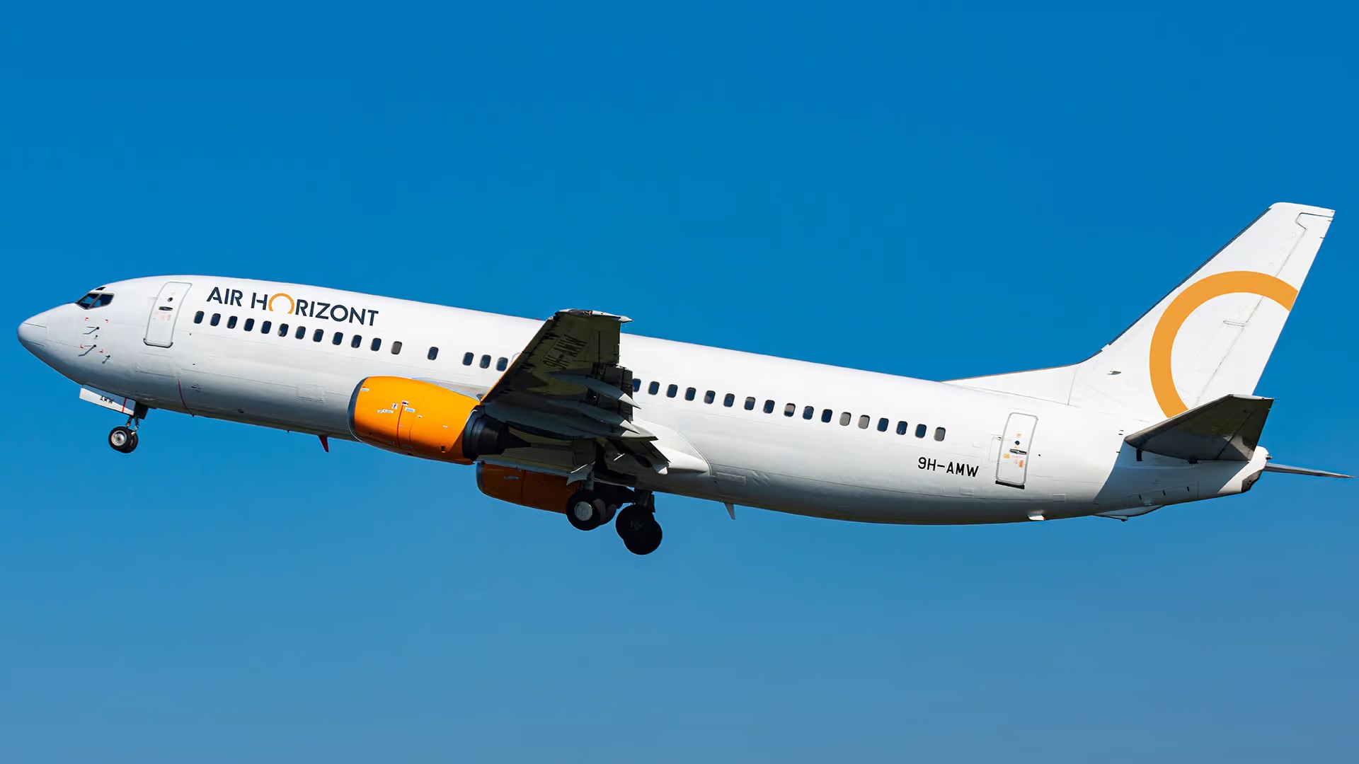 Αναγκαστική προσγείωση αεροσκάφους στο «Ελ. Βενιζέλος» – Είχε ράγισμα στον ανεμοθώρακα